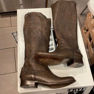 Frye Melissa Button Back Zip Boot